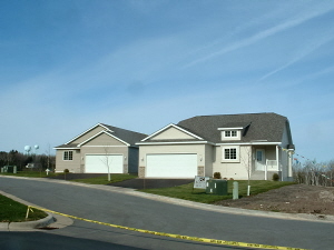 Bluffs Ridge Development homes, a Carlson Duluth Company project